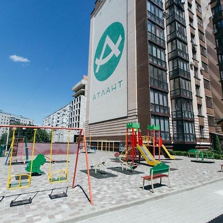 Atlant Luxury Family Apart Поряд З Тц Депот, Безконтактне Заселення Черновцы Экстерьер фото