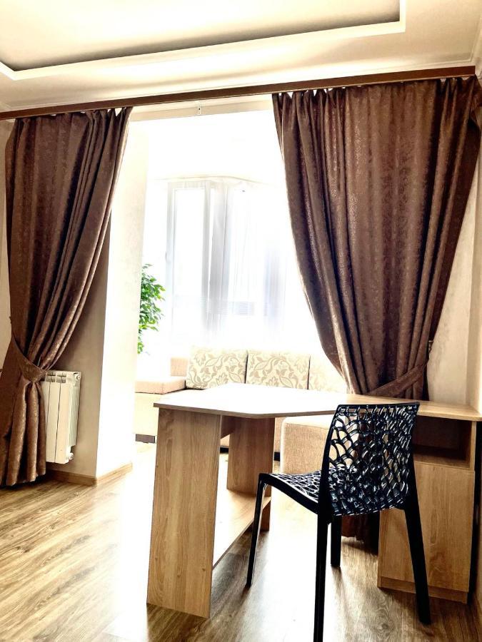 Atlant Luxury Family Apart Поряд З Тц Депот, Безконтактне Заселення Черновцы Экстерьер фото