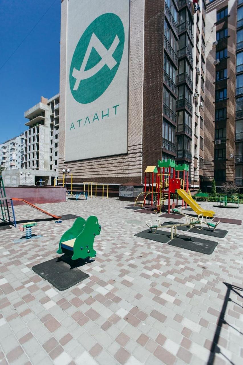 Atlant Luxury Family Apart Поряд З Тц Депот, Безконтактне Заселення Черновцы Экстерьер фото